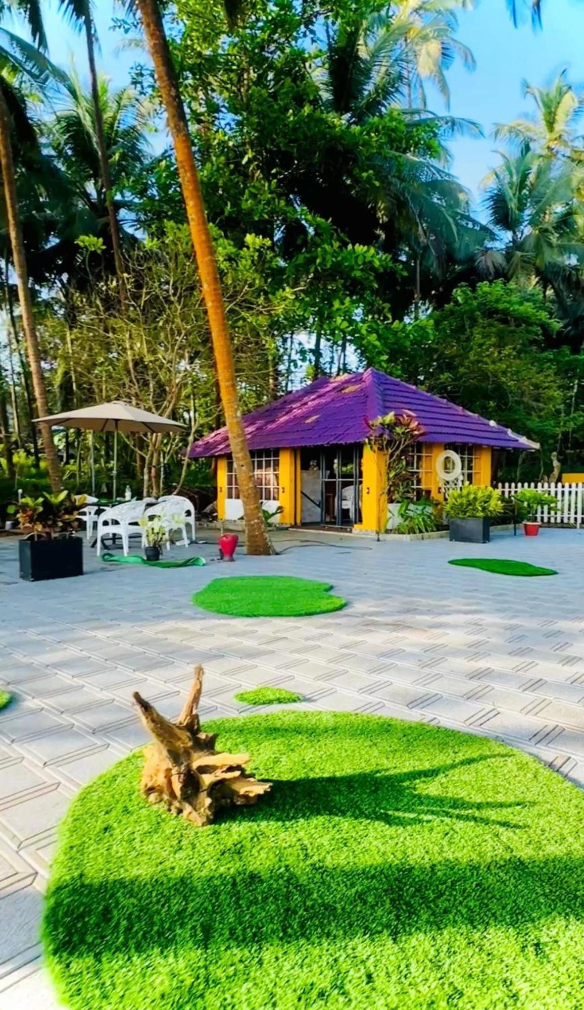 Roba- Beachcafe & Luxurystay Kannur Eksteriør billede